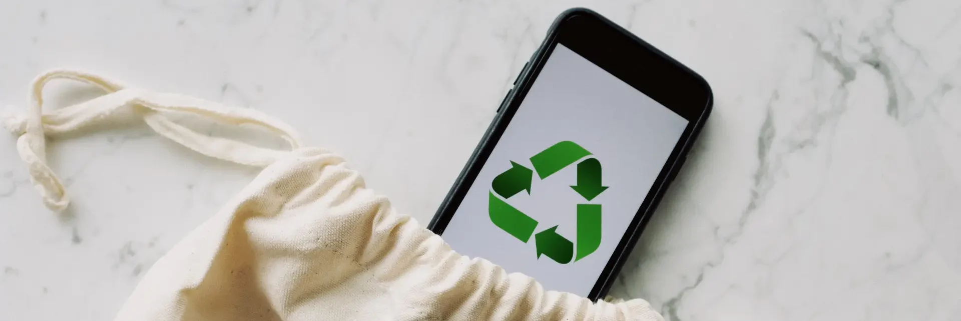 Egal ob private Wohnungsauflösung, Büroräumung oder die Entsorgung von Sperrmüll – wir kümmern uns um alles.